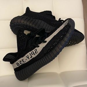 Adidas Yeezy Boost 350 V2 Core Black Core White Size Men’s 7